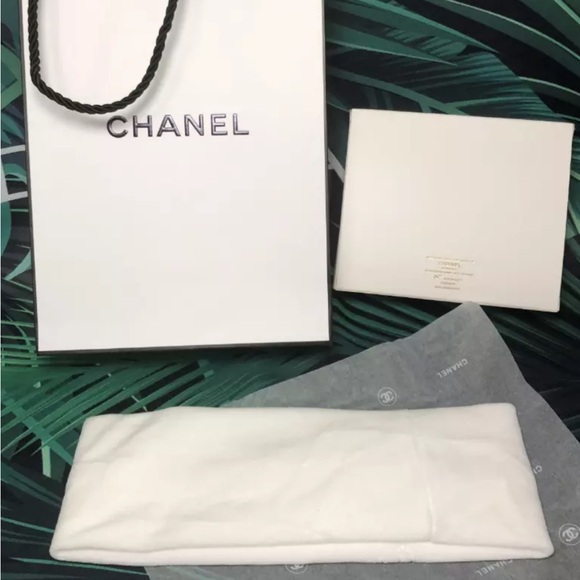 NIB CHANEL SUBLIMAGE HEADBAG WITH SHOPPING BAG - Picture 4 of 4